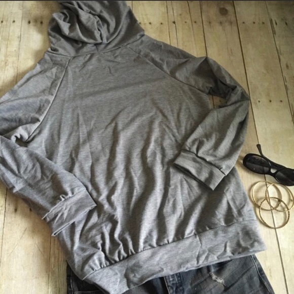 🆕Gold sequined grey hoodie - Picture 3 of 4